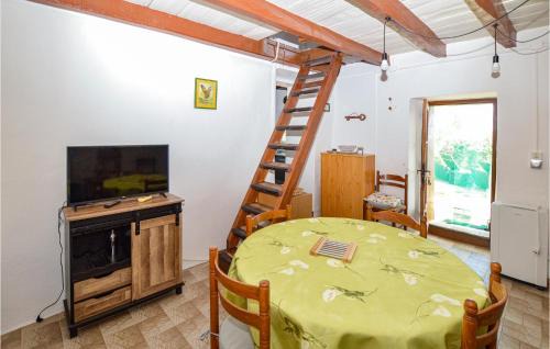 Coti-Chiavari House | 2 Bedroom Awesome Home In Coti-Chiavari