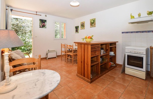 Afa House | 2 bedroom awesome home in AFA