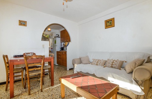 San-Gavino-di-Carbini House | 2 bedroom gorgeous home in San-Gavino Di Carbini