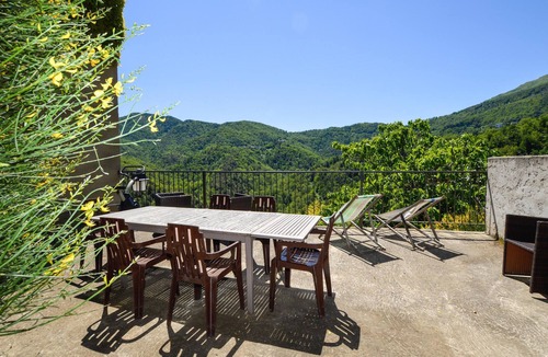Carcheto-Brustico Apartment | 2 bedroom gorgeous apartment in CARCHETO BRUSTICO