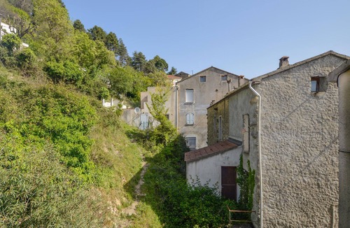 Poggio-di-Nazza Apartment | 2 bedroom gorgeous apartment in Poggio Di Nazza
