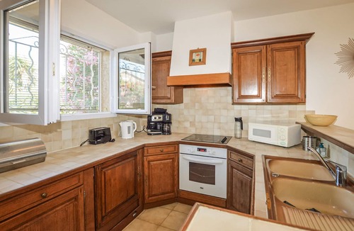 Prunete House | 2 bedroom nice home in Prunete
