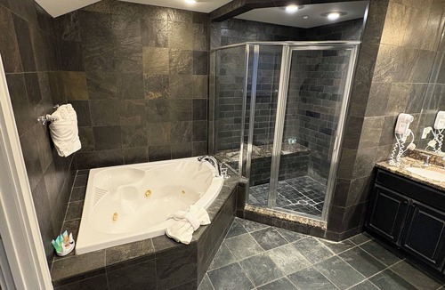 Cape Charles Resort | 2-bedroom Suite at The Oyster Farm Resort