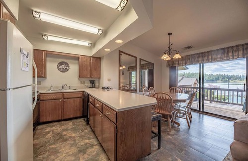Hope Condo | 2 Bedroom with Water View