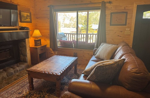 Greer Cabin | 2 BR-1BA Cabin on Main Street. Stocked trout pond, porch, grill, good dogs free🐾