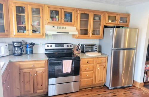 Matunuck Villa | 2 BR Matunuck Beach House, 1 Block from Ocean