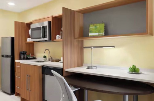 Pooler Hotel | 2 Comfortable Units! Steps to World's Tallest IMAX & Tanger Outlets- 1.2 miles