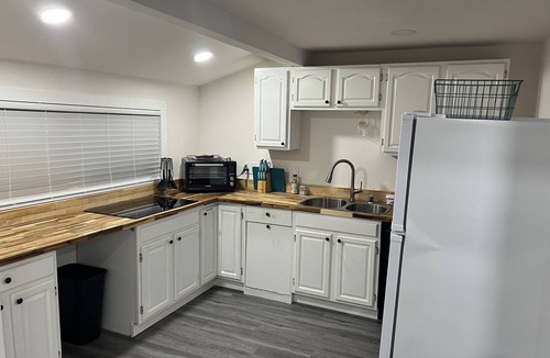 Scenic Brush Creek House | 2 Hidden Wine Country Gem Upstairs Unit