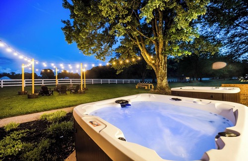 Frankfort House | 2 Hot Tubs, Firepit, Gameroom, 4mi to Buffalo Trace