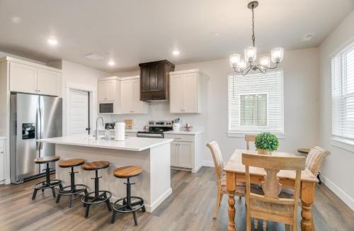 Idaho Falls House | 2 Mi to Hospitals: Newly Built Idaho Falls Retreat