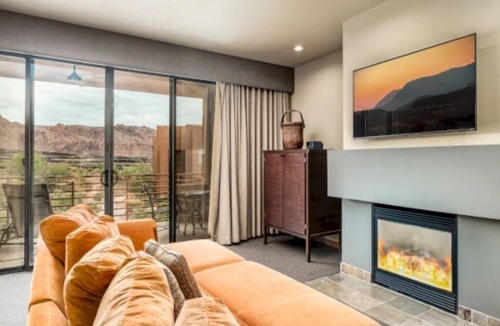 Ivins Villa | 2 Relaxing Desert Oasis Rooms Perfect for Weekend Escapes Near Golf & Trails