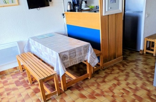 Porticcio Apartment | 2-room apartment in residence with swimming pool overlooking Ajaccio bay