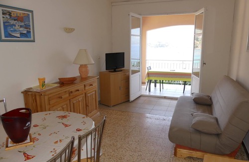 Tiuccia House | 2-ROOM APARTMENT N ° 3 "FEET IN THE WATER" CAP. (2 to 4 PERS)