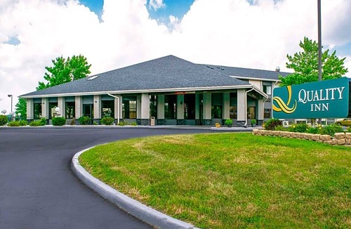Plainfield Hotel | 2-Star Hotel ∙ Quality Inn Plainfield - Indianapolis West