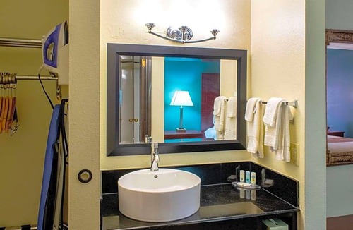 Plainfield Hotel | 2-Star Hotel ∙ Quality Inn Plainfield - Indianapolis West