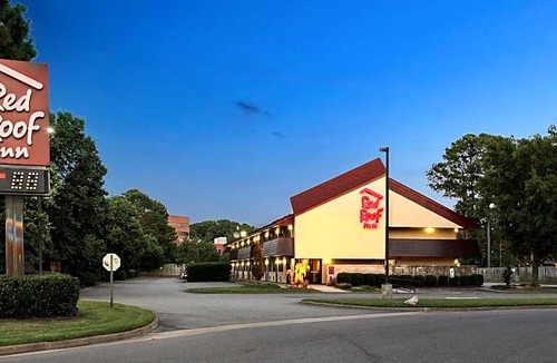 Greenwich Hotel | 2-Star Hotel ∙ Red Roof Inn Virginia Beach