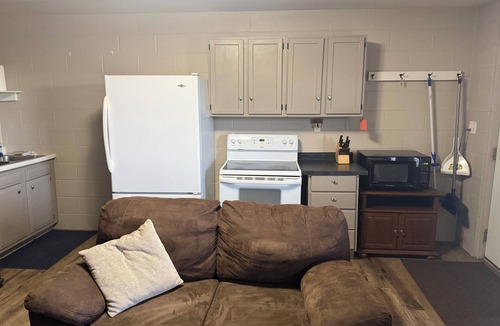 Sheldon Apartment | #2 Studio apartment with AC in Sheldon