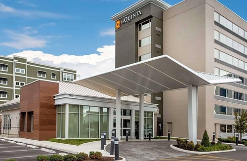 Northeast Virginia Beach Hotel | 2-Star Hotel ∙ La Quinta by Wyndham Virginia Beach