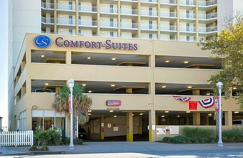 Northeast Virginia Beach Hotel | 2-Star Hotel ∙ Comfort Suites Beachfront