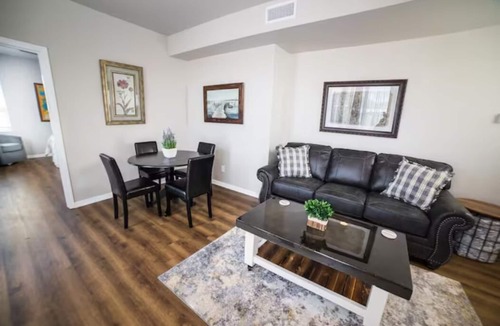 Southside Apartment | 202 - The Lofts, by Flagtown, 1 bed,1bath, community hot tub