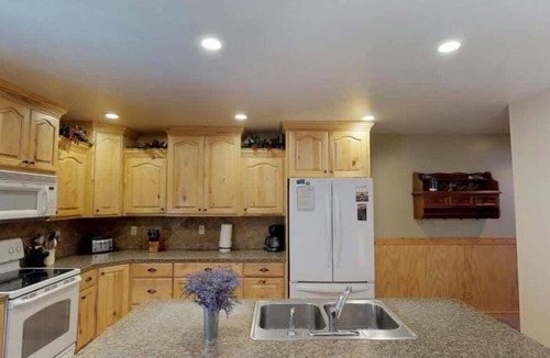 Island Park Cabin | 22 MI to YNP | Hot Tub | Huckleberry Retreat