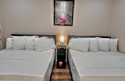 Silverado Ranch House | #24Villa w/Pool&Spa: mins to LVStrip/Green Valley