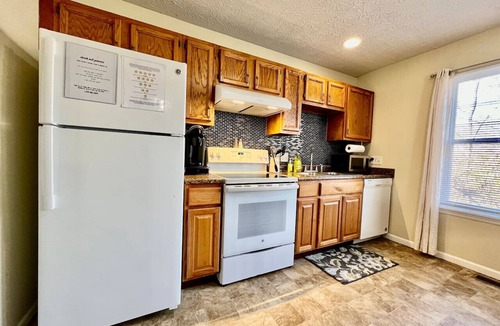 Monroe House | 260 Overbrook · Jason's Attached home