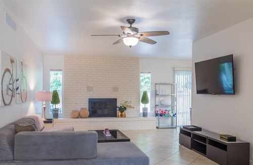 Clearview House | 2602 Phoenix