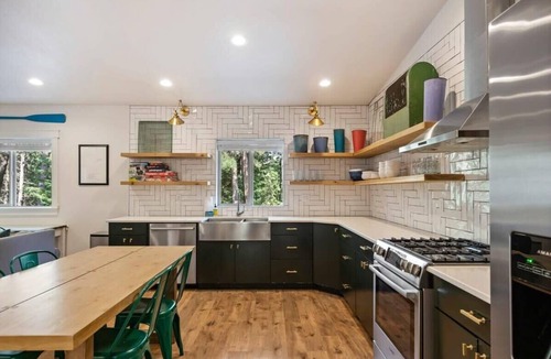 Post Falls Condo | 2BR Loft w/Private Patio & Water Views