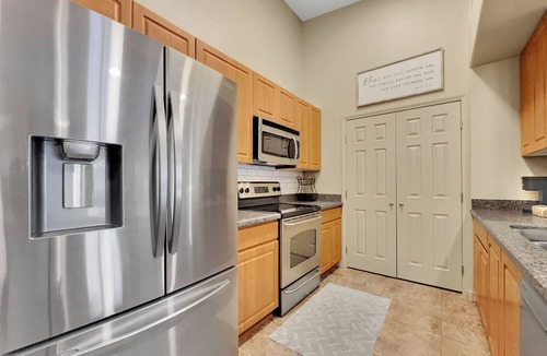 Parkwood Ranch Condo | 2BR Mesa Condo w Pool, Hot Tub, Wi-Fi, and Parking