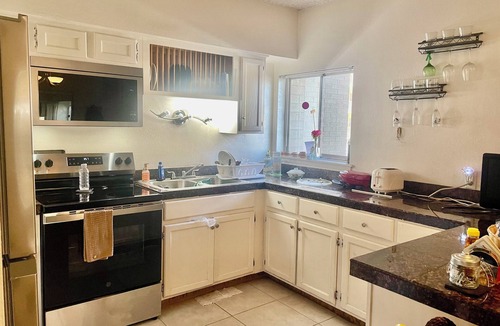 Encanto Condo | 3-bedroom condo in brilliant Phx walking distance to everywhere light rail stops
