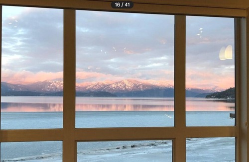 Sandpoint Condo | 3-bedroom condo steps to Sandpoint City Beach Park and Lake Pend Oreille