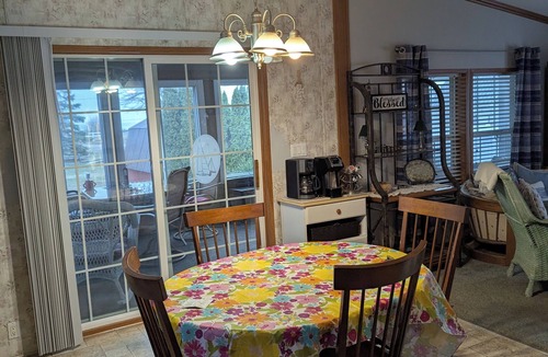 Oak Harbor Cottage | 3-bedroom cottage in serene Oak Harbor