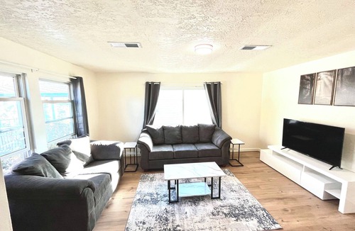 Grants House | 3-bedroom house in beautiful Grants with cool AC breeze