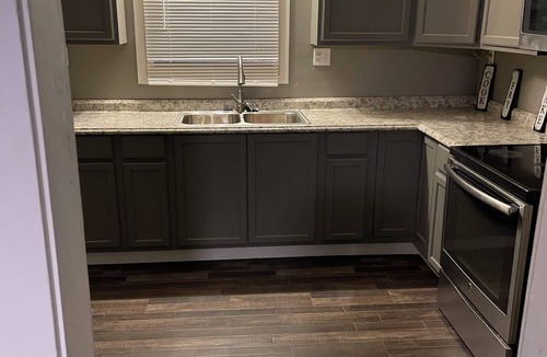 Springfield House | 3-bedroom house in perfect Springfield with cool AC and comfortability