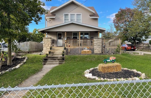 Springfield House | 3-bedroom house in perfect Springfield with cool AC and comfortability