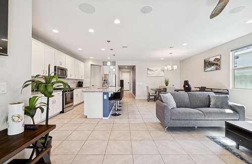 Morning Sun Farms House | 3-bedroom house in phenomenal San Tan Valley with gorgeous heated pool & hot tub