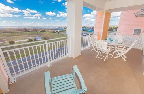 Sandbridge Condo | 3 bedroom luxurious condo on the beach with breath-taking bay views!