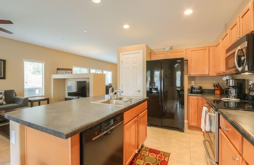 Maricopa House | 3 BR Heated Private Saltwater SUNNY Pool In/Out Stereo Speakers Prof BBQ Gril