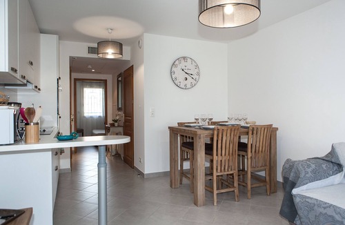 Calvi Apartment | 3* for this T2 ideally located in CALVI for 2 adults, parking, Fiber, linen