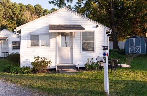 St. Michaels Cottage | #3 Mallard Cottage (located 3rd down drive)