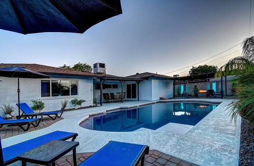 Village Grove House | 3 Master Suites Theater Game Room Near Old Town