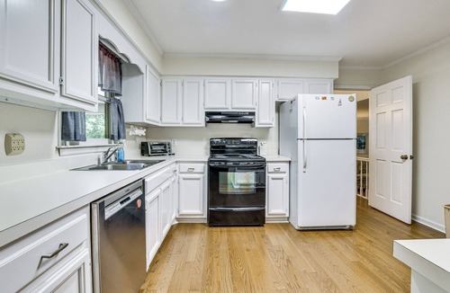 Cary House | 3 Mi to Dtwn Cary! Spacious Home w/Deck & Grill