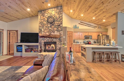 Torreon Cabin | 3 Mi to Golf Course: Show Low Escape w/Fire Pit