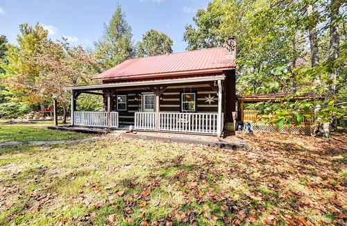 Mammoth Cave Cabin | 3 Mi to Lake! Mammoth Cave Cabin w/Fire Pit
