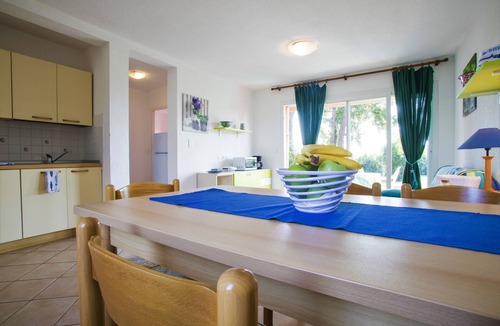 Ghisonaccia Apartment | 3-room apartment 100 meters from the sandy beach, Air conditioning.