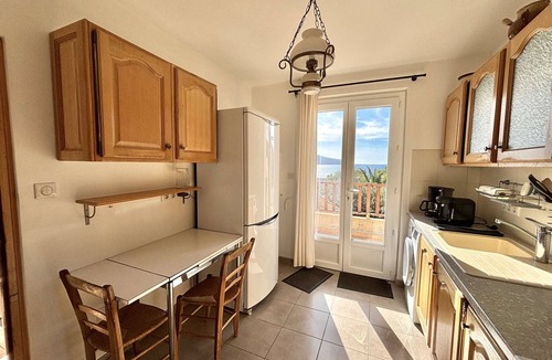 Residences du Golfe de Lava Apartment | 3-room apartment 450m from the beach with AC and parking