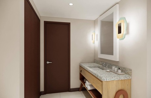 Sedona Hotel | 3 Vibrant Rooms w/Outdoor Pool & Spa Access - Your Adventure & Wellness Escapes