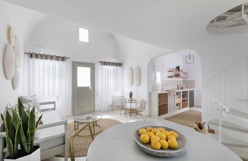Imerovigli Villa | 360 View by Caldera Houses