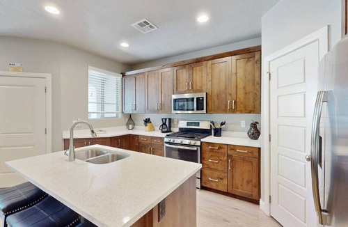 Sienna Hills Villa | 3BR/2.5BA Townhouse w/Pool & Hot Tub